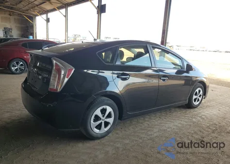 2013 Toyota Prius z USA, uszkodzony, nr VIN JTDKN3DU6D5637296